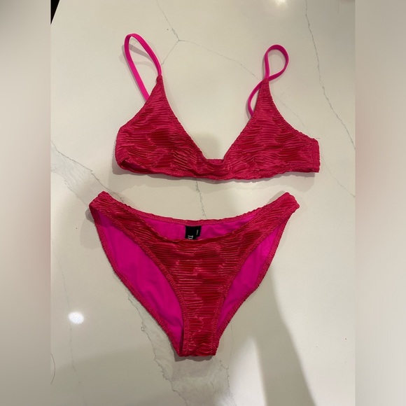 triangl swimwear Other - TRIANGL hot pink bikini set size small